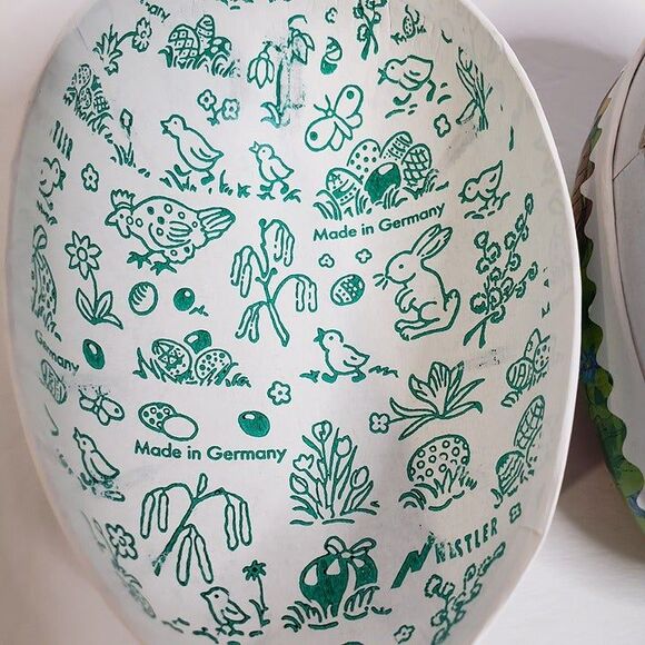 Adorable Vintage Paper Mache Easter Egg Container Box 4" Made in Germany - Picture 6 of 9